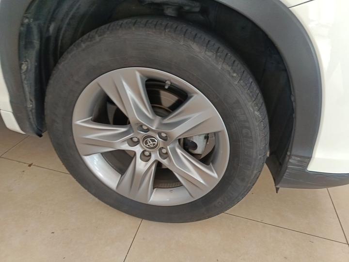 Highlander 2018 2.0T AWD Luxury 7-Seater China VI photo 8