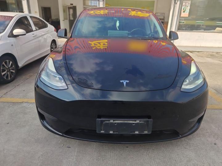 Model Y 2021 Standard Range RWD photo 2