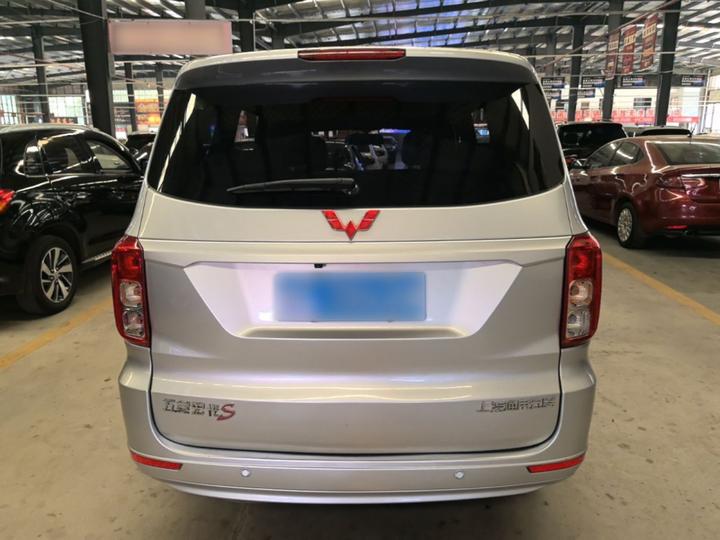 Wuling Hongguang 2021 1.5L S Comfort LAR photo 5