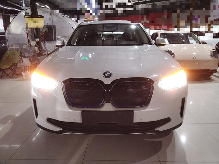 iX3 2021 Facelift Leading photo 2