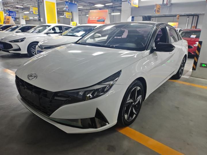 Elantra 2021 240TGDi DCT LUX Premium