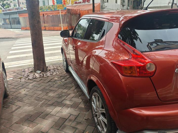 ESQ 2014 1.6L photo 4