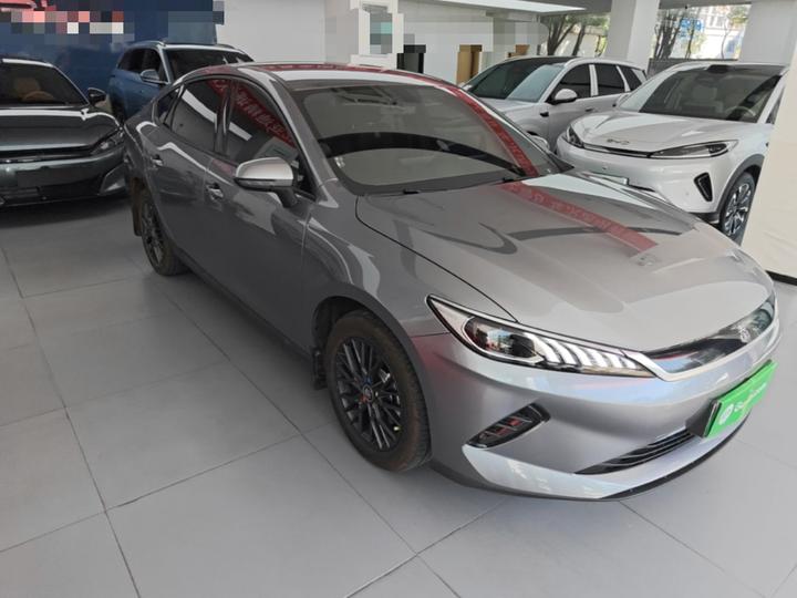 Qin PLUS 2025 EV ADAS 510KM Progressive photo 3