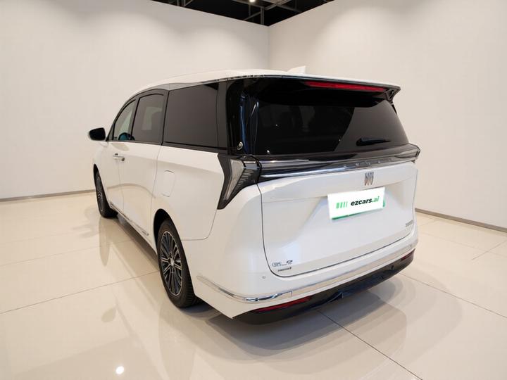GL8 EV 2024 7-Seater photo 4