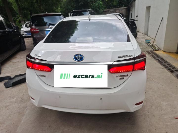 Corolla 2017 Facelift Hybrid 1.8L E-CVT Elite photo 3