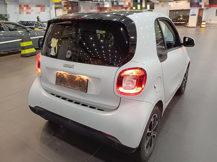fortwo 2015 1.0L 52 Coupe photo 4