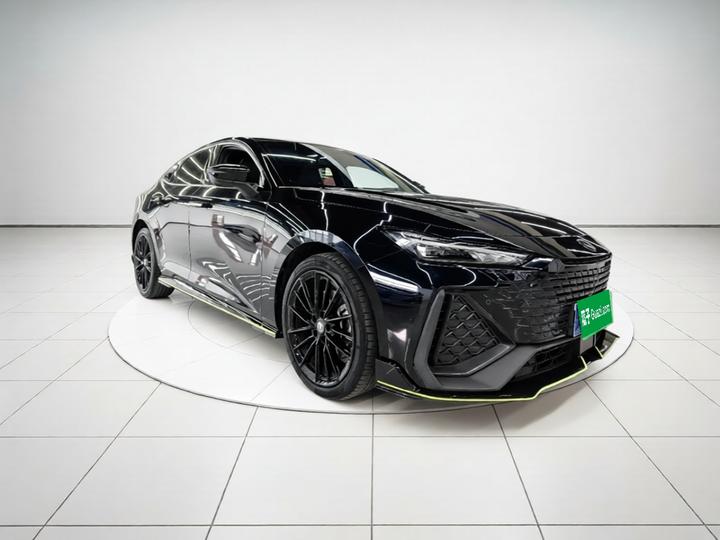 UNI-V 2022 2.0T photo 3