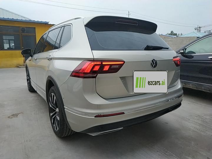 Tiguan L 2021 330TSI AT RWD R-Line photo 4