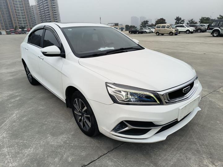 Emgrand 2020 1.5L MT photo 3
