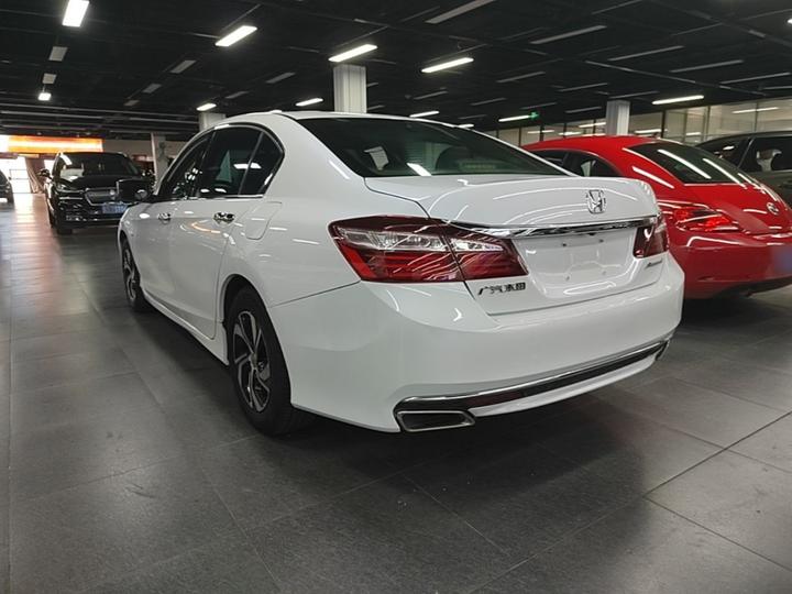 Accord 2016 2.0L Comfort photo 4