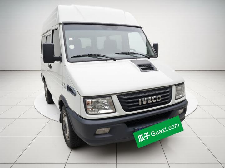 IVECO Daily 2021 2.5T A35 M1 Bus 5-9-Seater Short Wheelbase MT photo 3