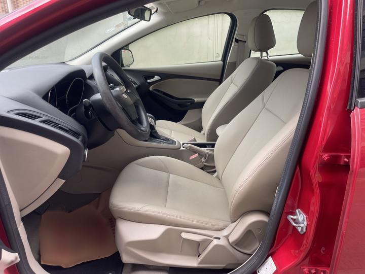Focus 2017 Sedan 1.6L AT Comfort photo 6