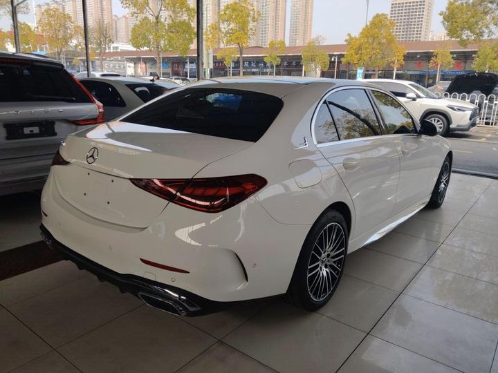 C-Class 2024 Facelift C 260 L Sport photo 4