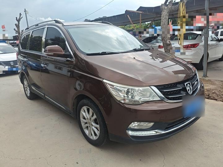 730 2016 1.8L iAMT Luxury 7-Seater photo 3