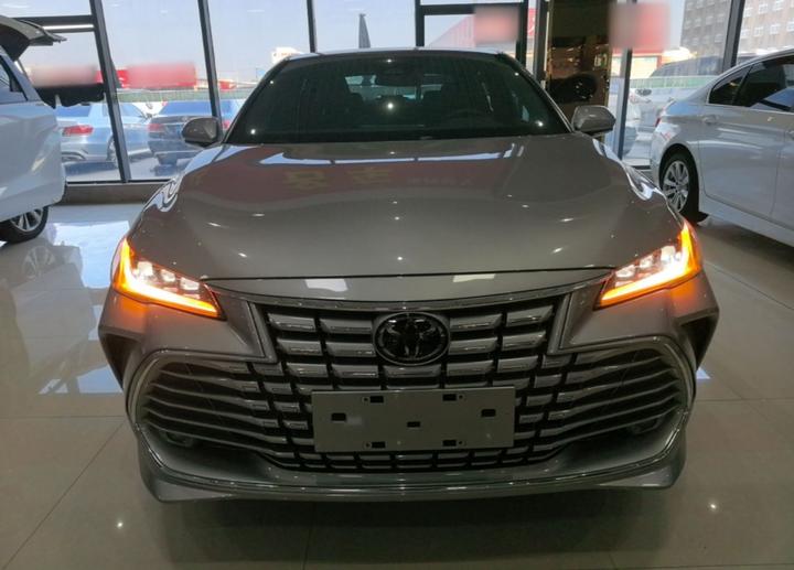 Avalon 2024 Hybrid 2.0L photo 2