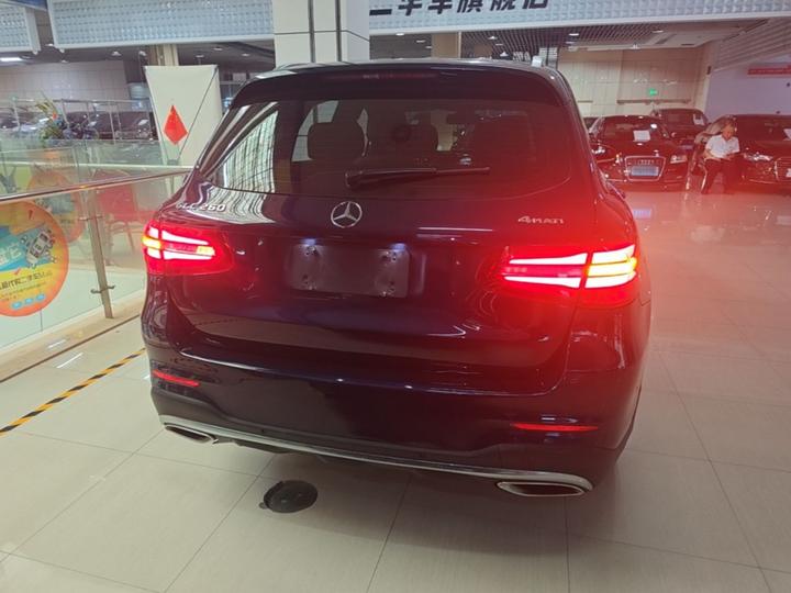 GLC 2019 GLC 260 4MATIC Dynamic photo 3