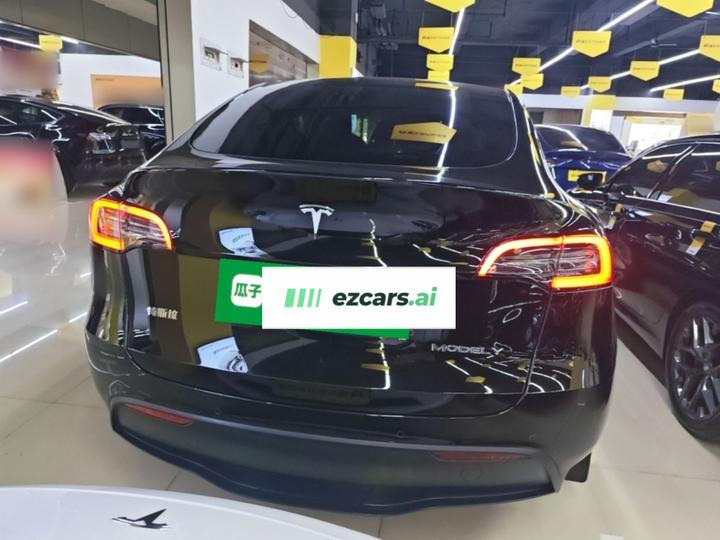 Model Y 2022 Long Range AWD photo 5