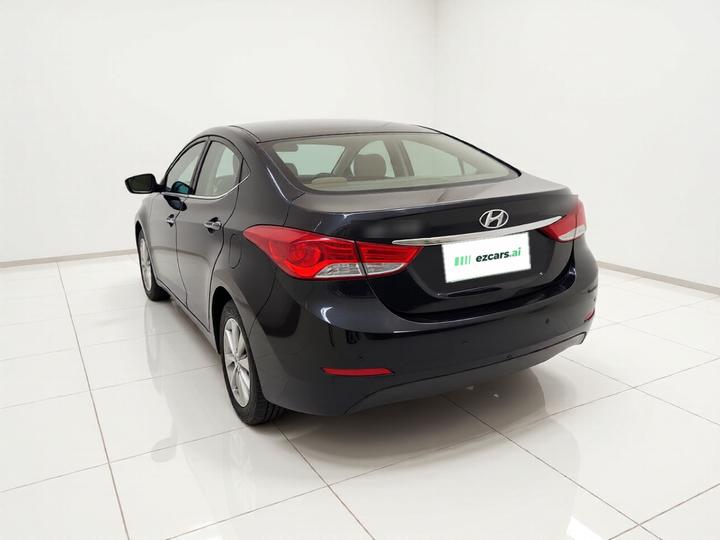 Elantra 2016 1.6L MT Premium photo 4