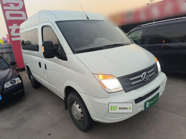 MAXUS V80 2021 2.0T AMT Classic Short Wheelbase 5/6-Seater photo 3
