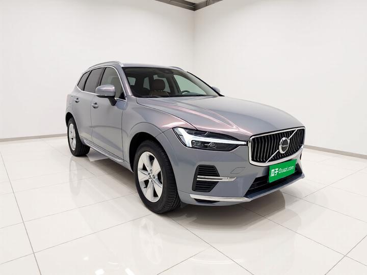 XC60 2022 B5 AWD Luxury photo 3