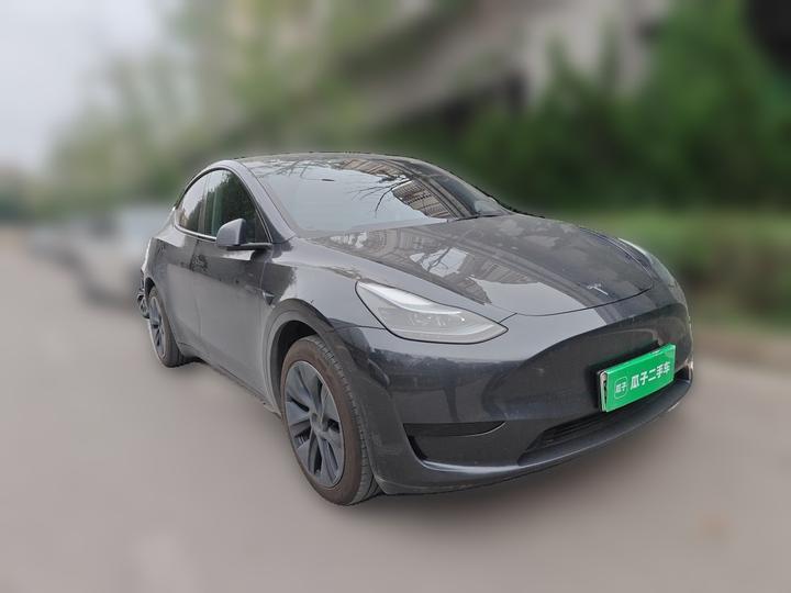 Model Y 2024 RWD photo 3
