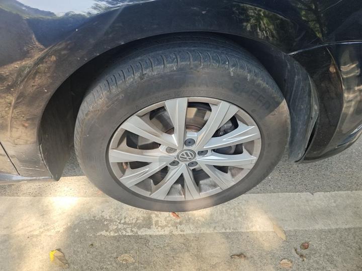 Lavida 2015 230TSI DSG Comfort photo 8