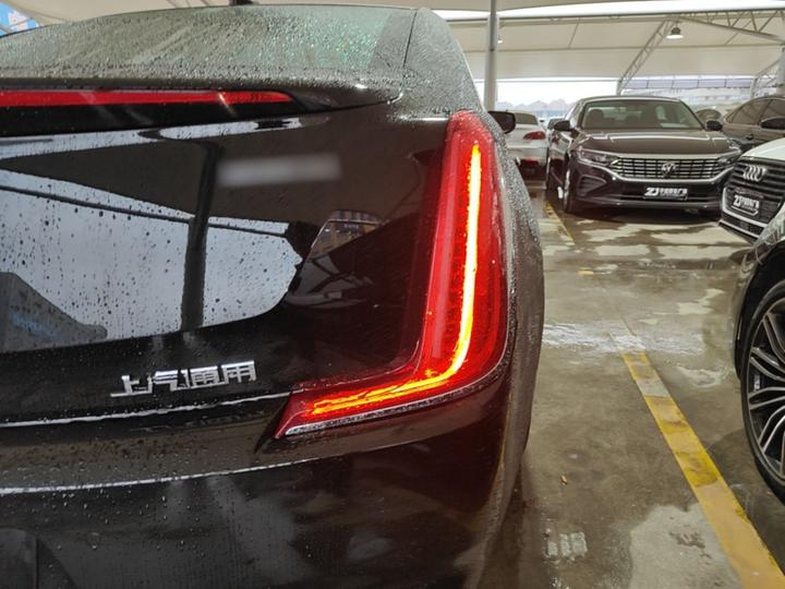 XTS 2018 28T Elite photo 7