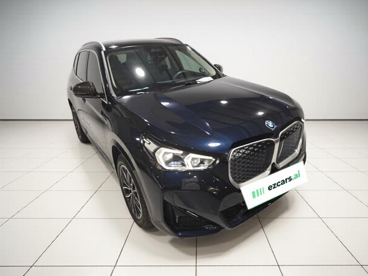 iX1 2025 eDrive25L M Sport Package photo 3