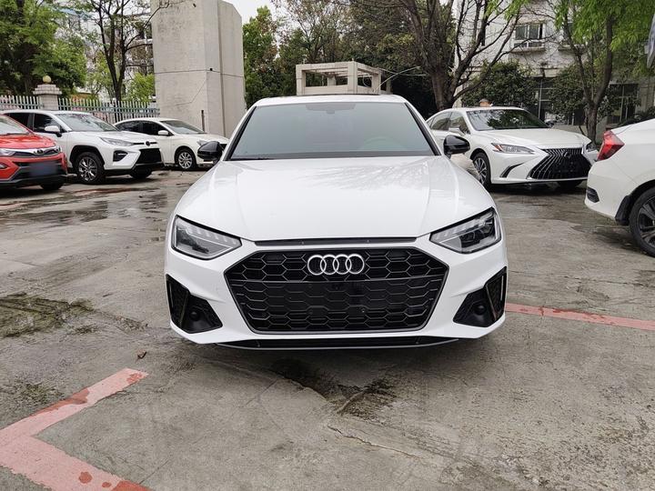 A4L 2024 40 TFSI Luxury Dynamic photo 2