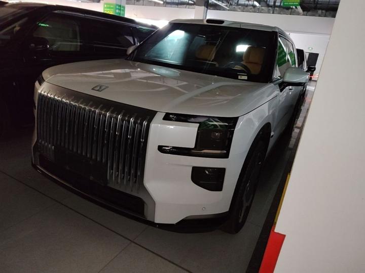 9X 2025 Ultra 70kWh 6-Seater
