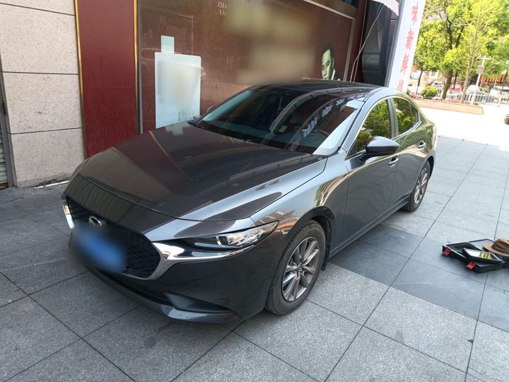 3 Axela 2022 2.0L AT