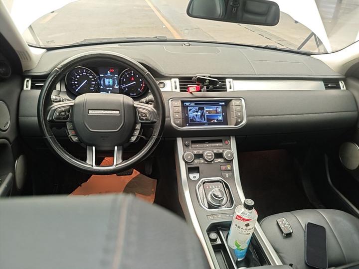 Range Rover Evoque 2016 2.0T SE photo 5