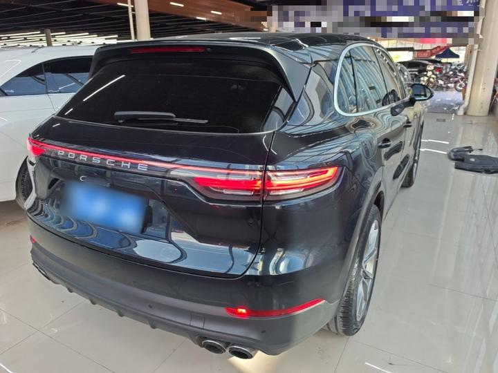 2019 Cayenne 3.0T photo 6