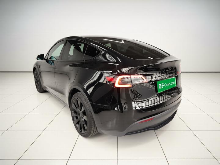 Model Y 2022 Facelift RWD photo 4