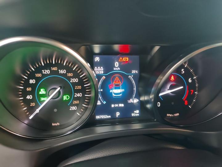 F-PACE 2020 2.0T Exclusive photo 7