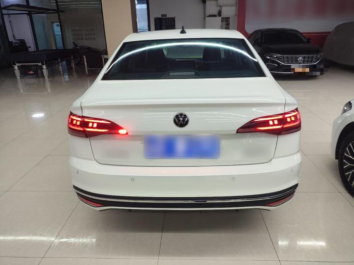 Bora 2025 200TSI DSG photo 3