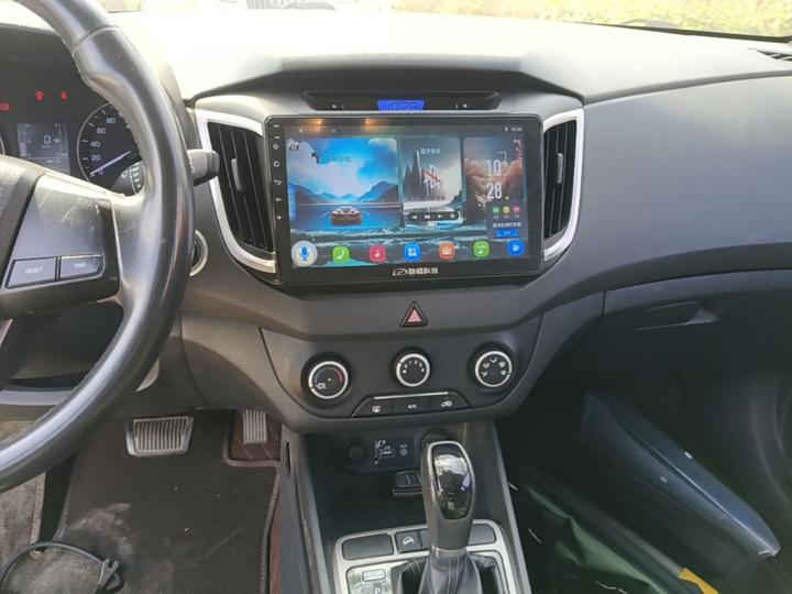 ix25 2015 1.6L AT RWD Smart GLS photo 7