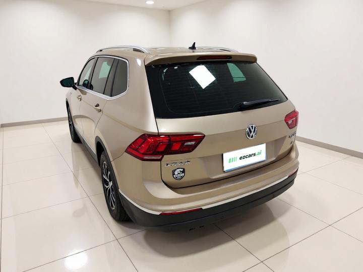Tiguan L 2017 330TSI AT RWD Comfort photo 4