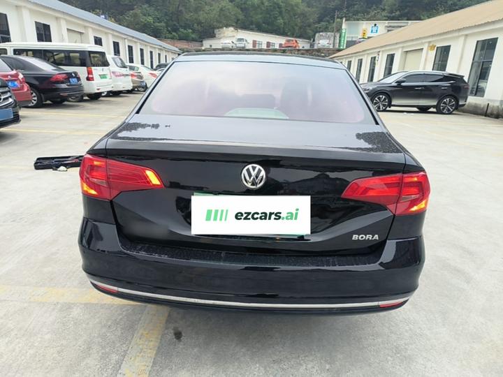 Bora 2018 1.5L AT Comfort photo 5
