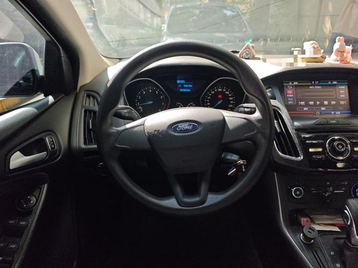 Focus 2015 Hatchback 1.6L AT Comfort photo 7