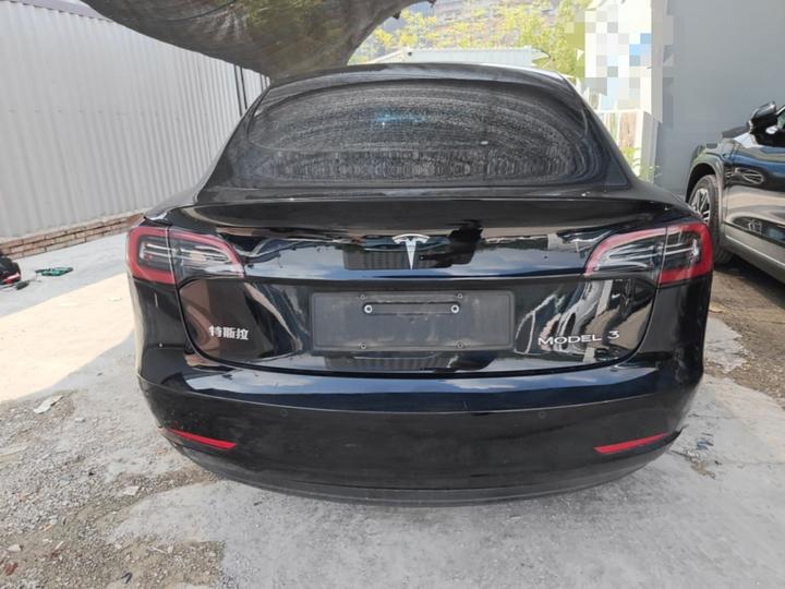 Model 3 2022 RWD photo 3