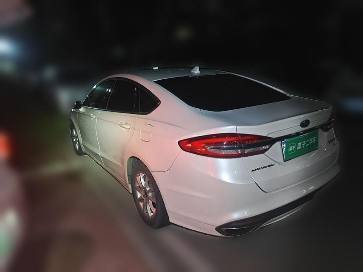 Mondeo 2017 EcoBoost 180 Comfort photo 4