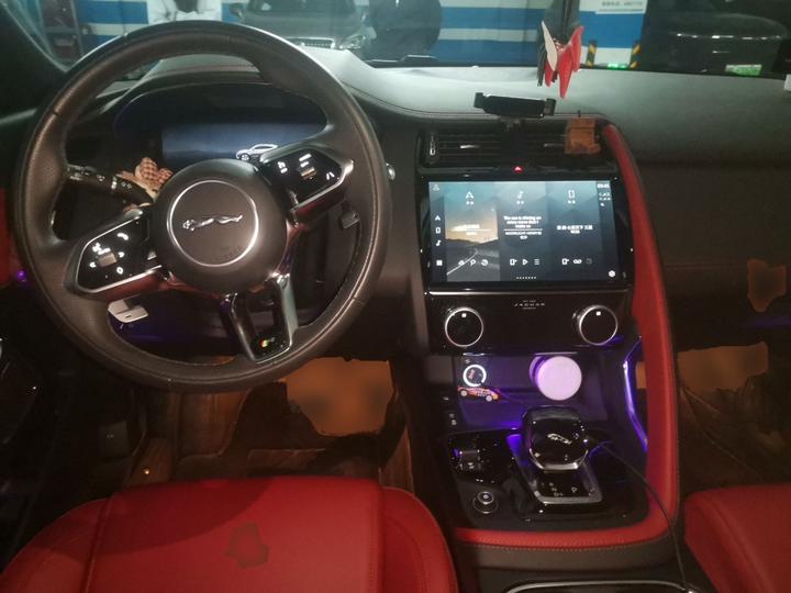 E-PACE 2024 Progressive Sport R-DYNAMIC S photo 5