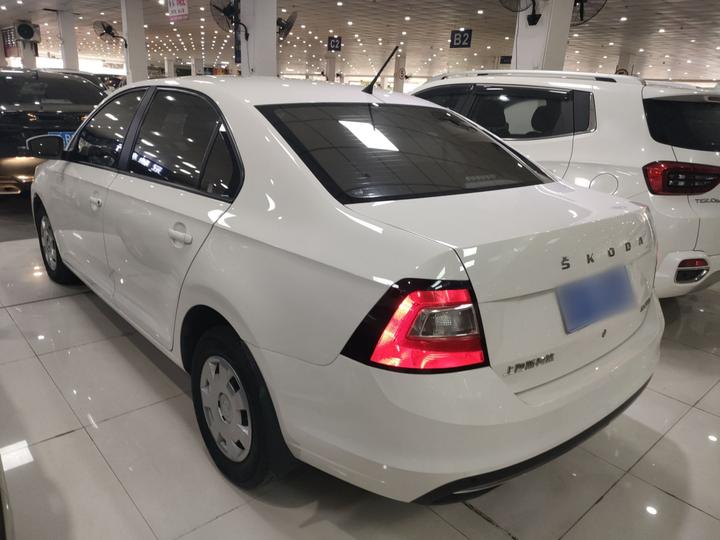 Rapid 2019 1.5L AT Standard photo 4