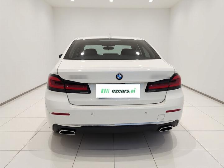 5 Series 2022 530Li Leading Luxury photo 5