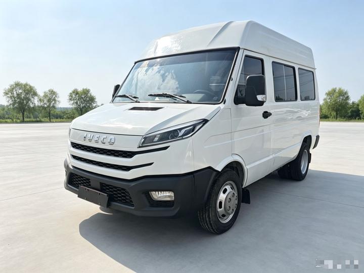 IVECO Daily 2023 2.5T A35M1 Short Wheelbase 5-9-Seater