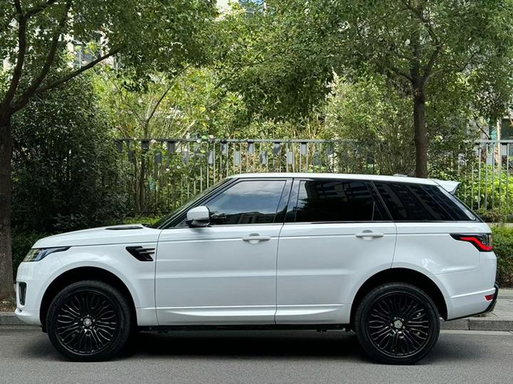 Range Rover Sport 2018 3.0 SC V6 HSE DYNAMIC photo 3
