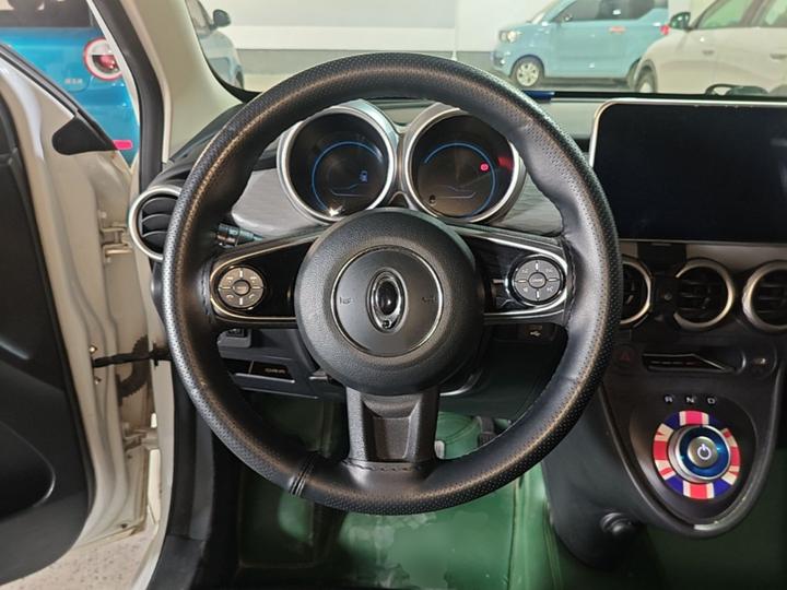 2021 351km Standard photo 6