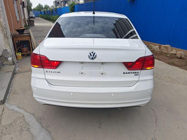 Santana 2016 1.6L AT photo 3
