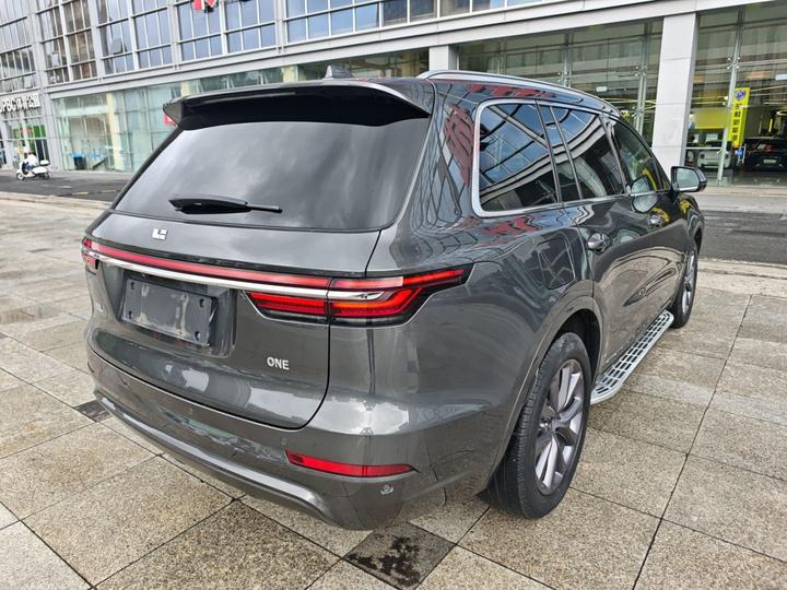 Li Auto ONE 2020 EREV 6-Seater photo 4